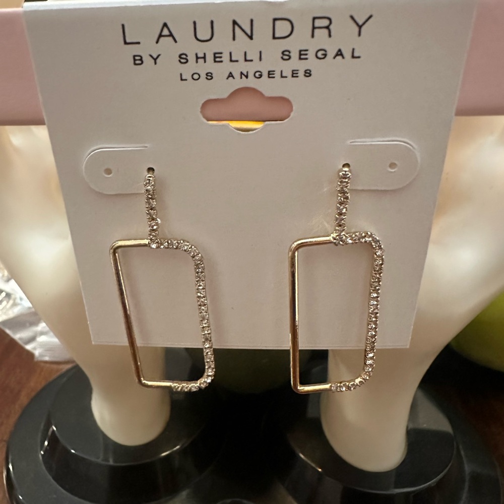 Laundry by Shelli Segal‎ Gold and Bling Earrings NWT